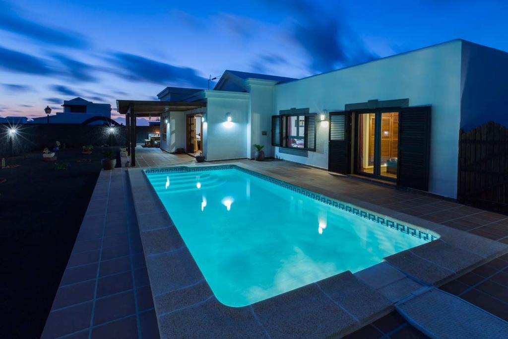 Villa El Faro Playa Blanca  Exterior photo