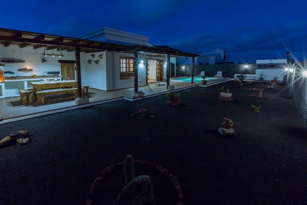 Villa El Faro Playa Blanca  Exterior photo